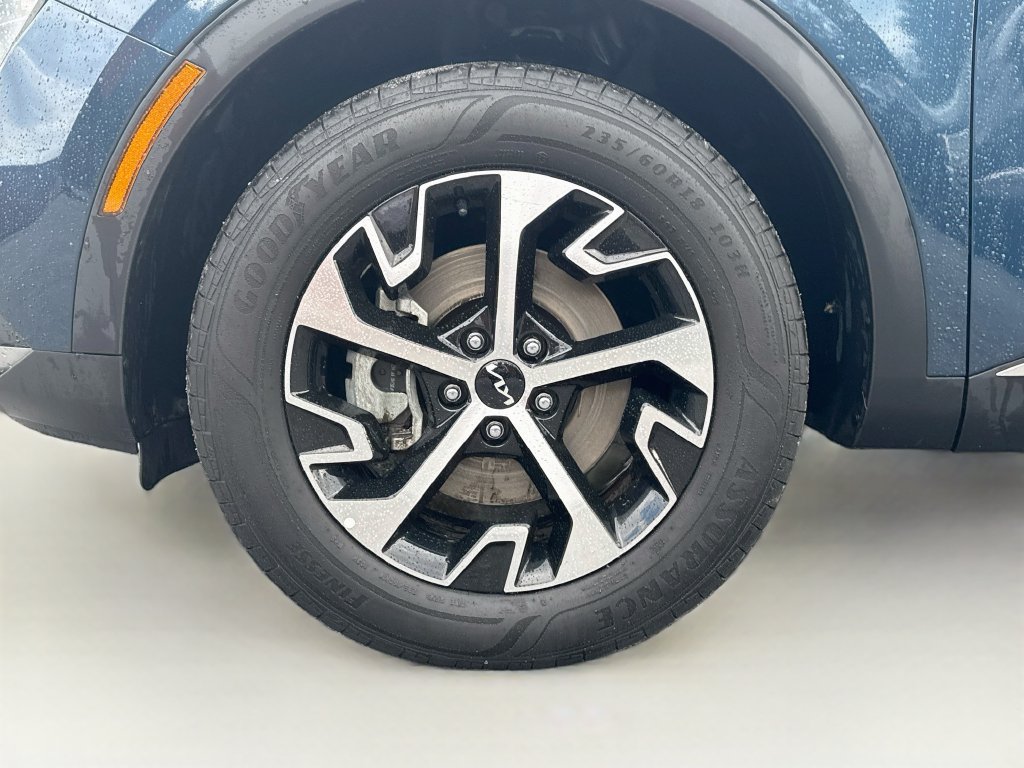 Certified 2023 Kia Sportage EX AWD/4WD image 33