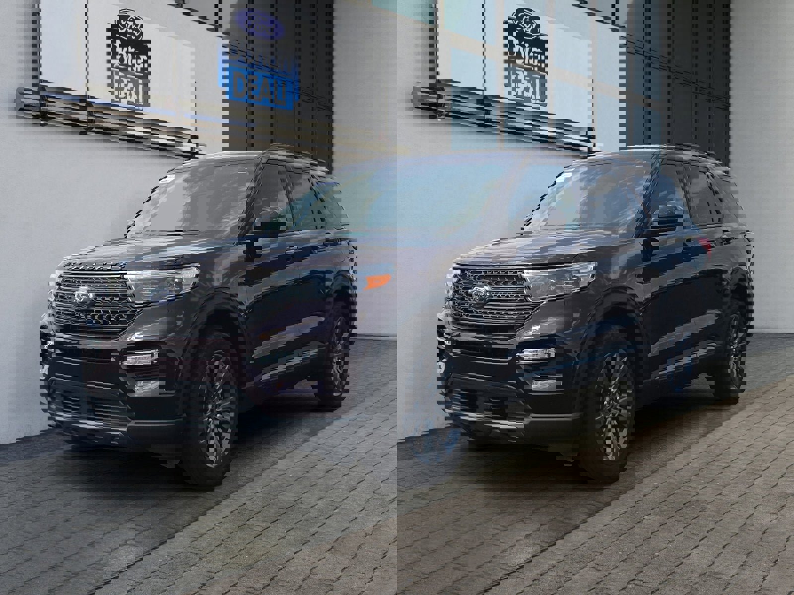 Certified 2023 Ford Explorer XLT w/ Equipment Group 202A image 7