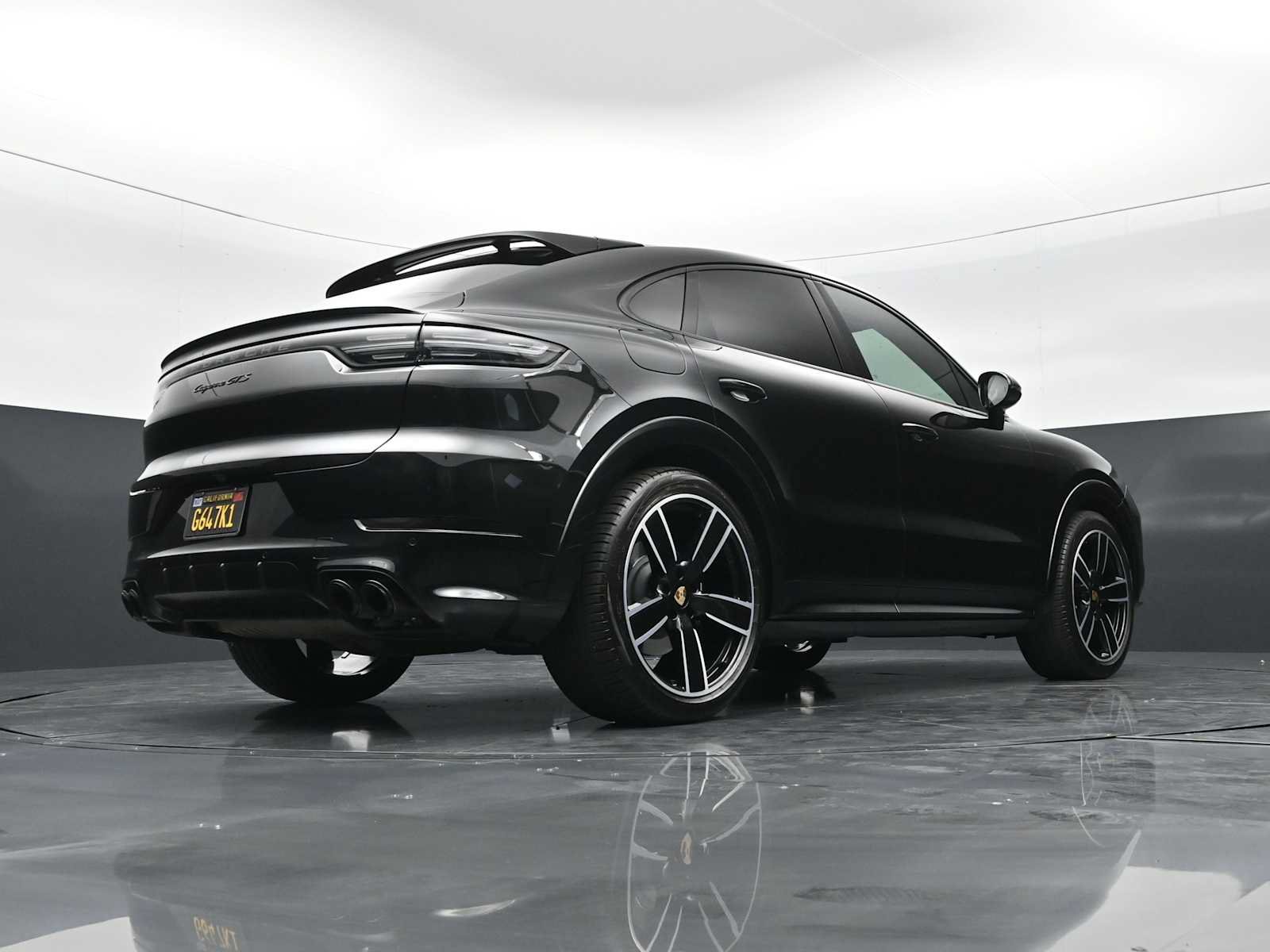 Certified 2023 Porsche Cayenne GTS AWD/4WD image 43