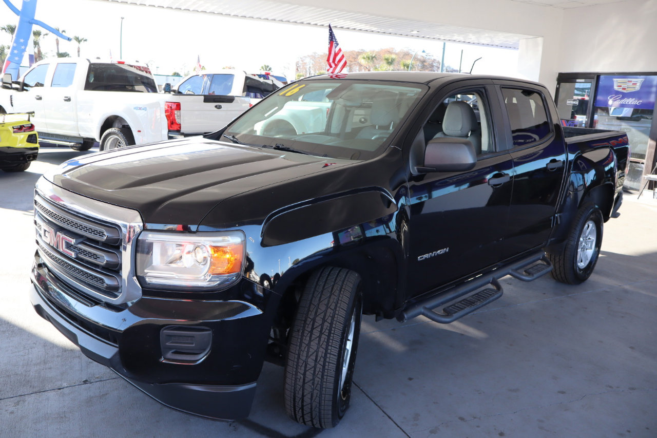 Used 2016 GMC Canyon 2WD Crew Cab w/ Convenience Package image 9