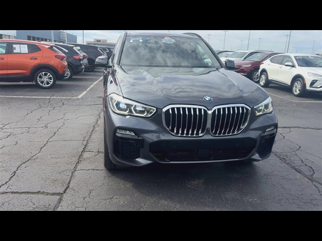 Used 2019 BMW X5 xDrive40i w/ M Sport Package AWD/4WD image 3