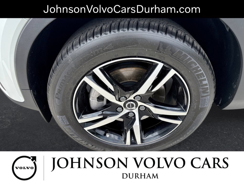 New 2026 Volvo XC40 B4 Core w/ Climate Package FWD image 18
