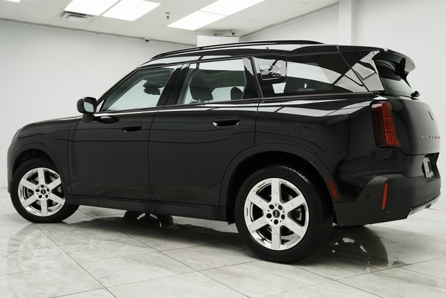 Used 2025 MINI Cooper Countryman S image 3