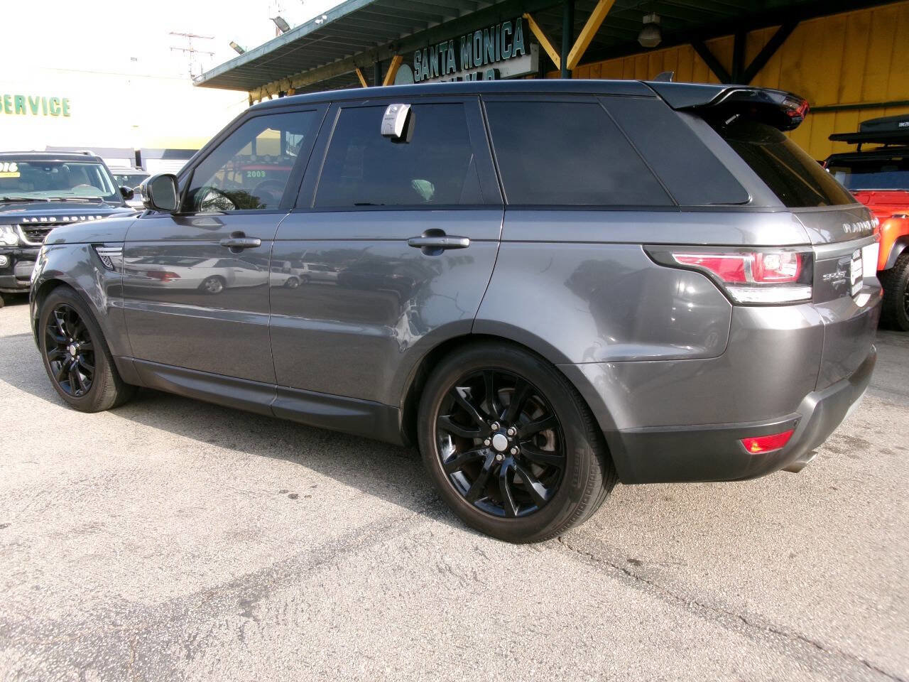 Used 2016 Land Rover Range Rover Sport HSE image 3