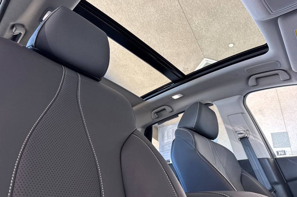 Certified 2025 Acura RDX SH-AWD w/ Technology Package image 21