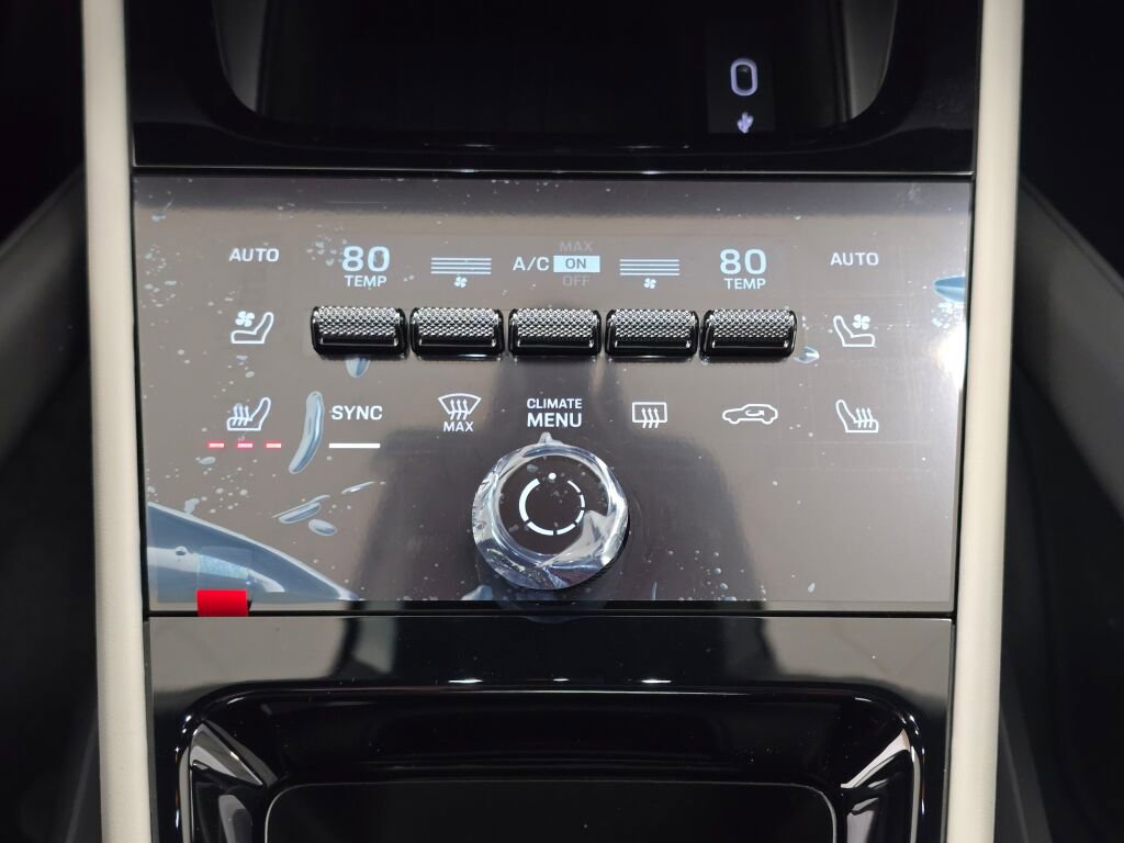 New 2026 Porsche Cayenne GTS image 17