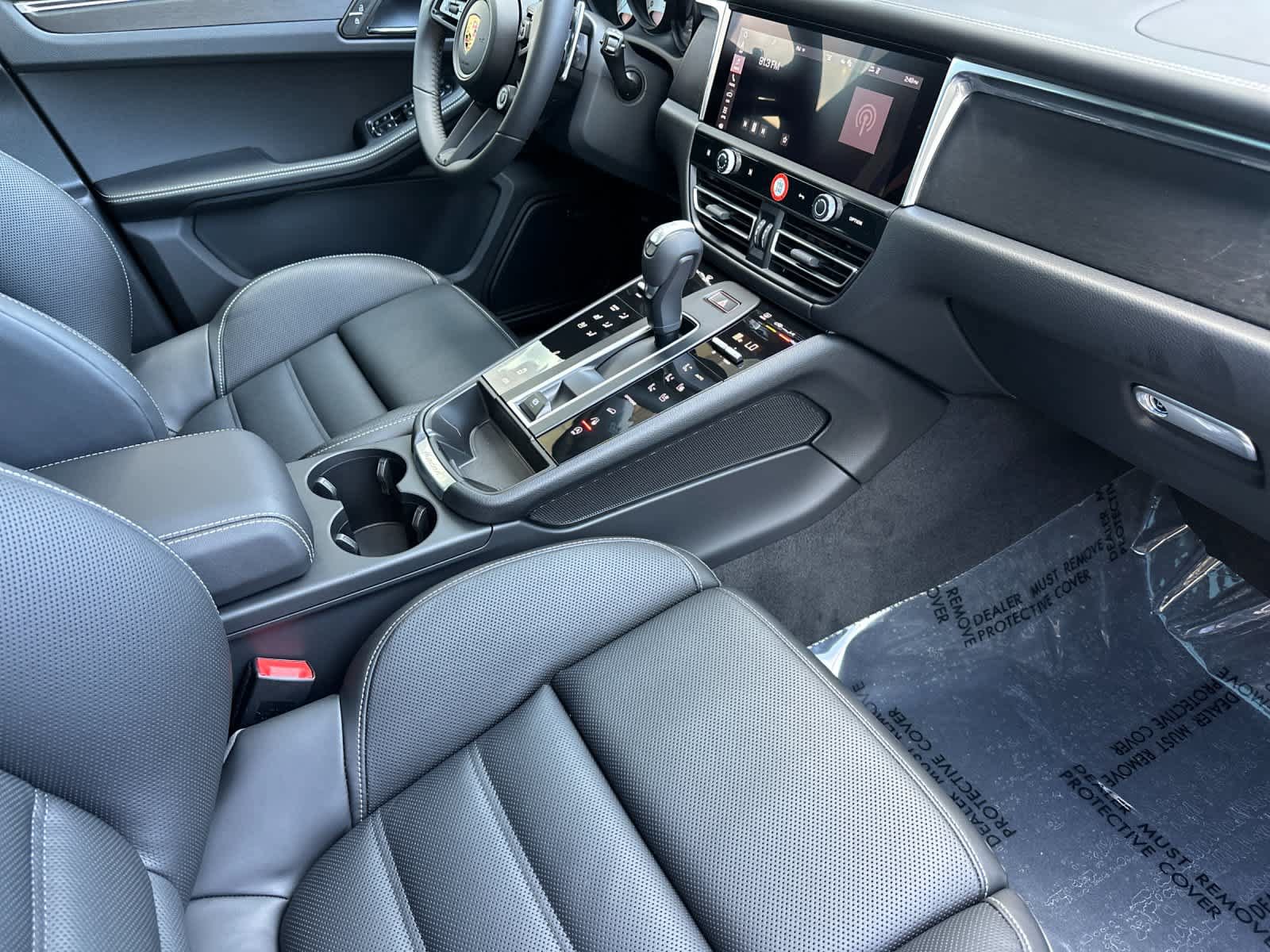 New 2026 Porsche Macan GTS AWD/4WD image 17