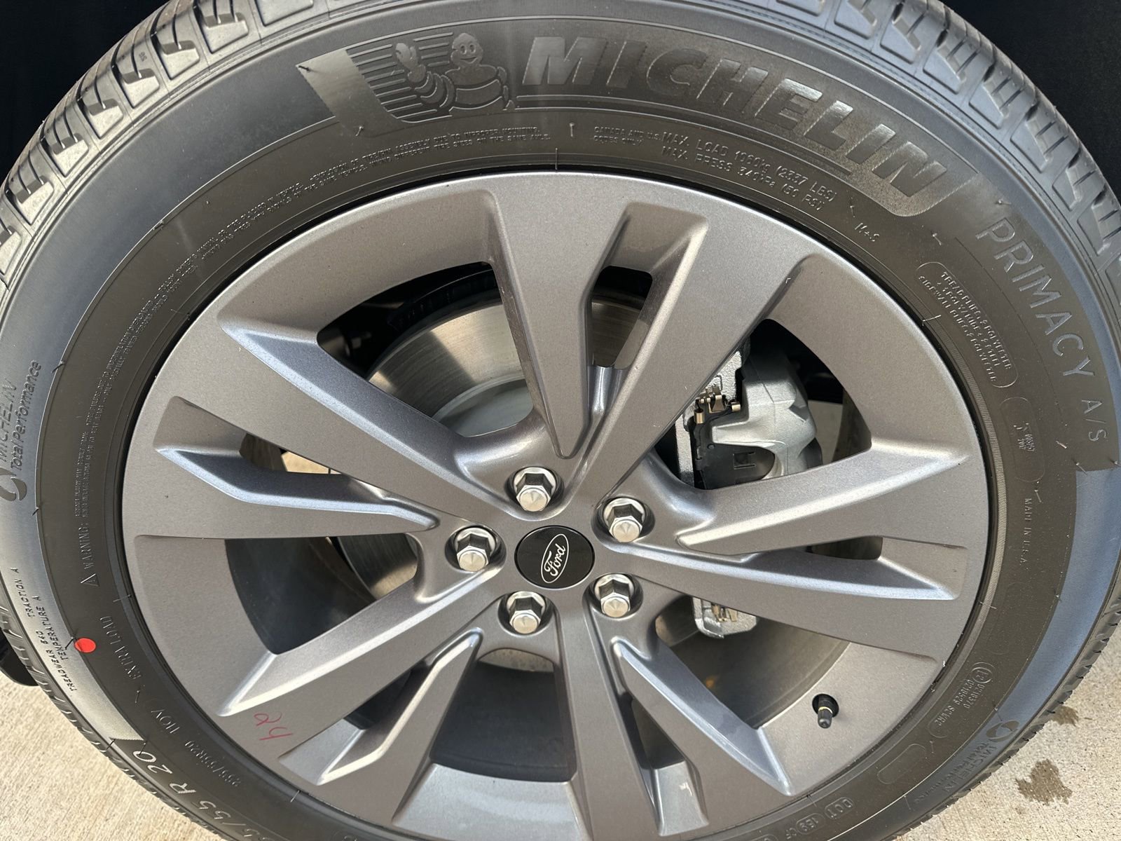 New 2025 Ford Explorer Active w/ Active Comfort Package image 4