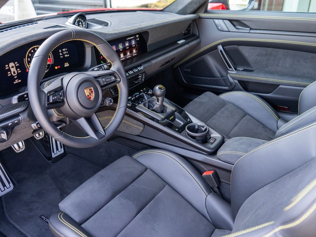Used 2026 Porsche 911 GT3 RWD image 5