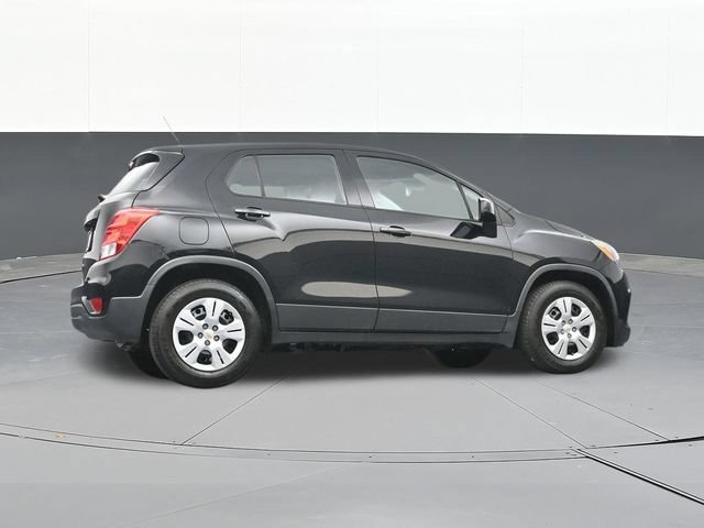 Used 2017 Chevrolet Trax LS FWD image 48