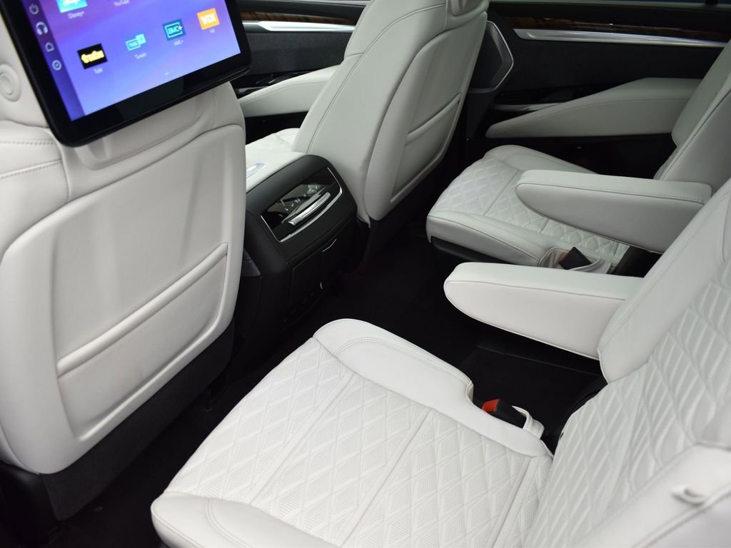 Certified 2026 Cadillac Escalade Platinum Sport w/ LPO, ONYX Package image 24