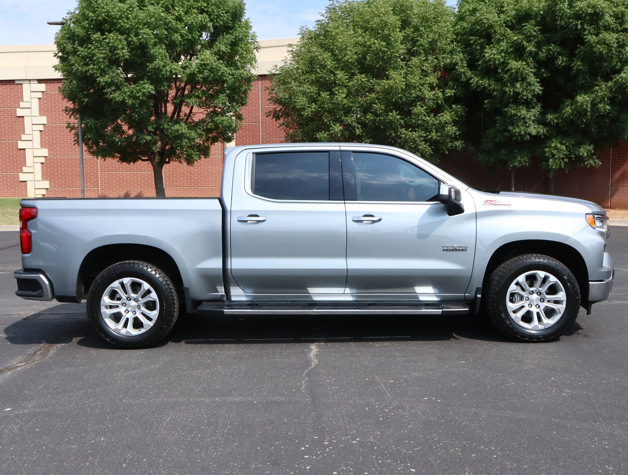 Used 2023 Chevrolet Silverado 1500 LTZ w/ LTZ Premium Texas Edition image 39