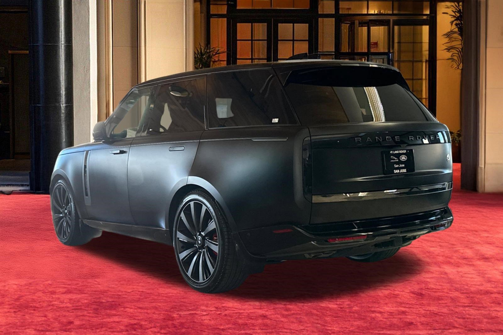 New 2026 Land Rover Range Rover SV image 3