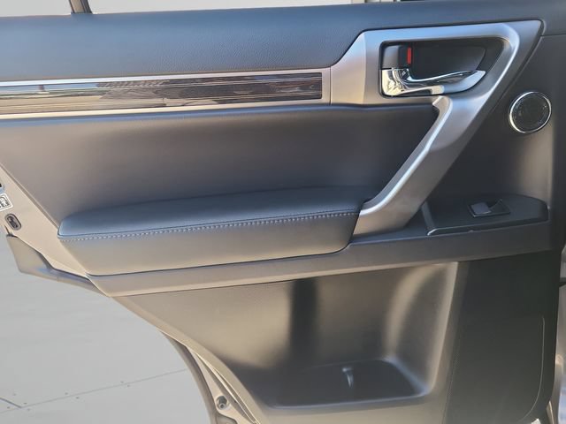 Used 2023 Lexus GX 460 Premium AWD/4WD image 13