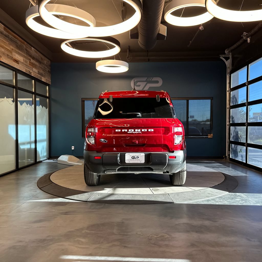 Used 2025 Ford Bronco Sport Big Bend w/ Convenience Package AWD/4WD image 4
