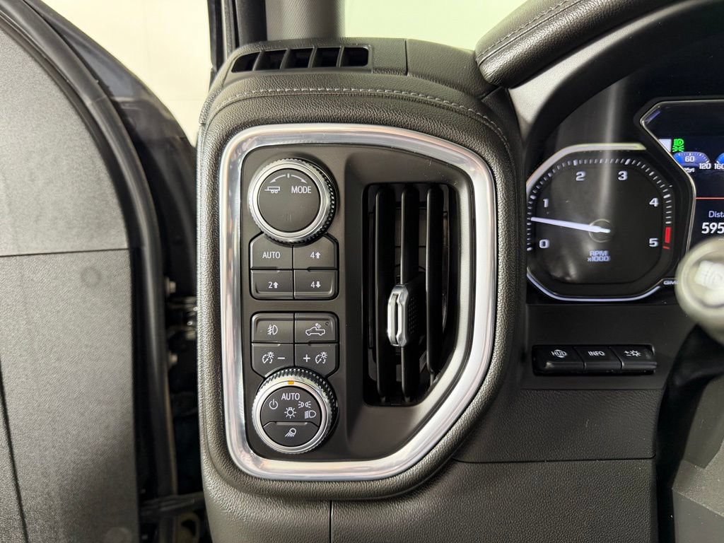 Certified 2023 GMC Sierra 3500 Denali w/ Denali Ultimate Package AWD/4WD image 33