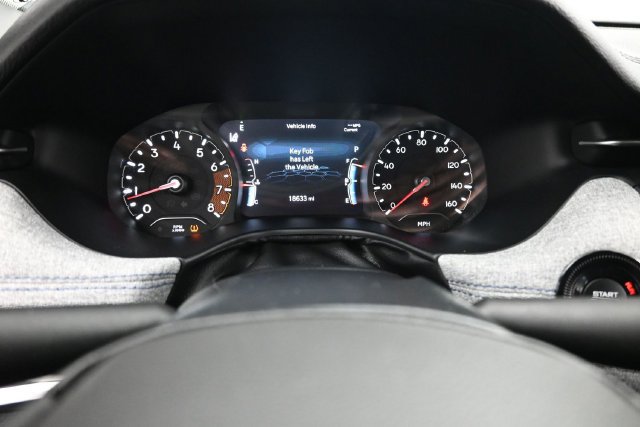 Used 2023 Jeep Compass Latitude w/ Sun and Sound Group AWD/4WD image 15