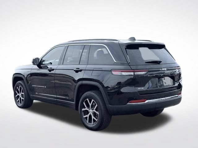 Used 2025 Jeep Grand Cherokee Limited AWD/4WD image 9