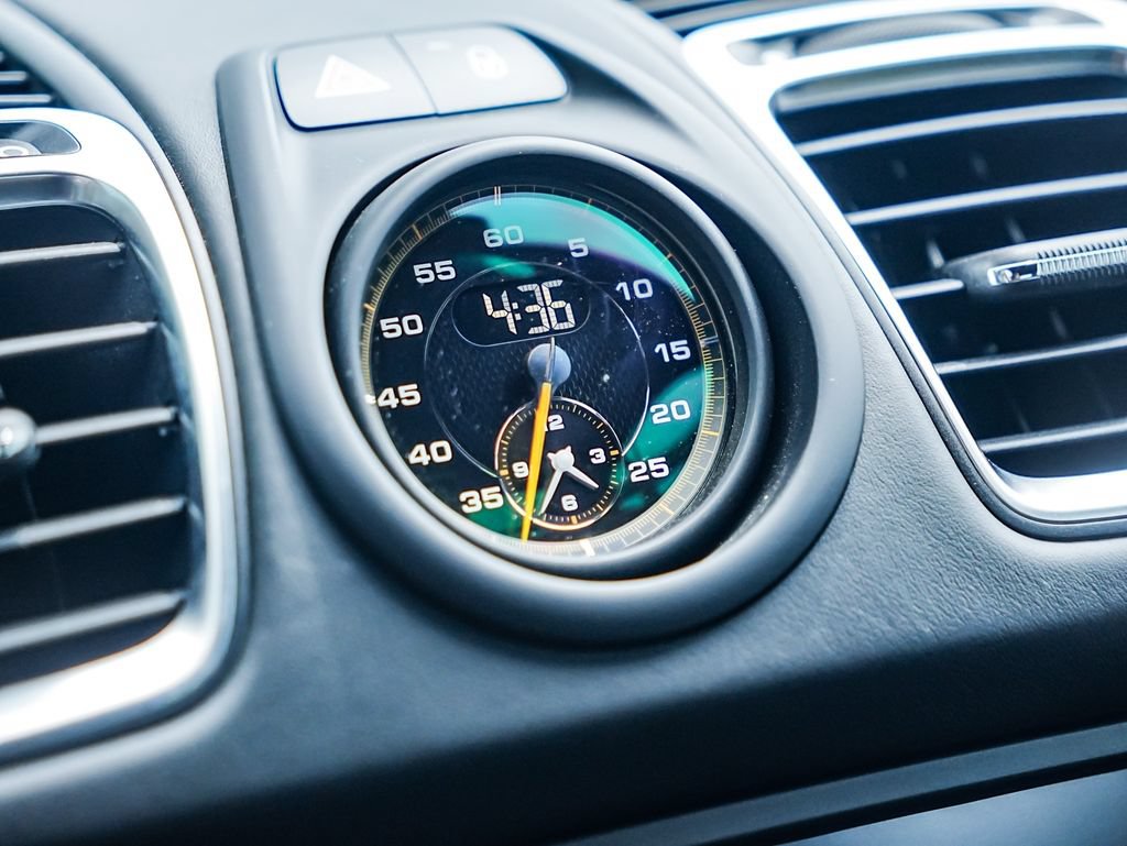 Certified 2016 Porsche Cayman GT4 RWD image 25