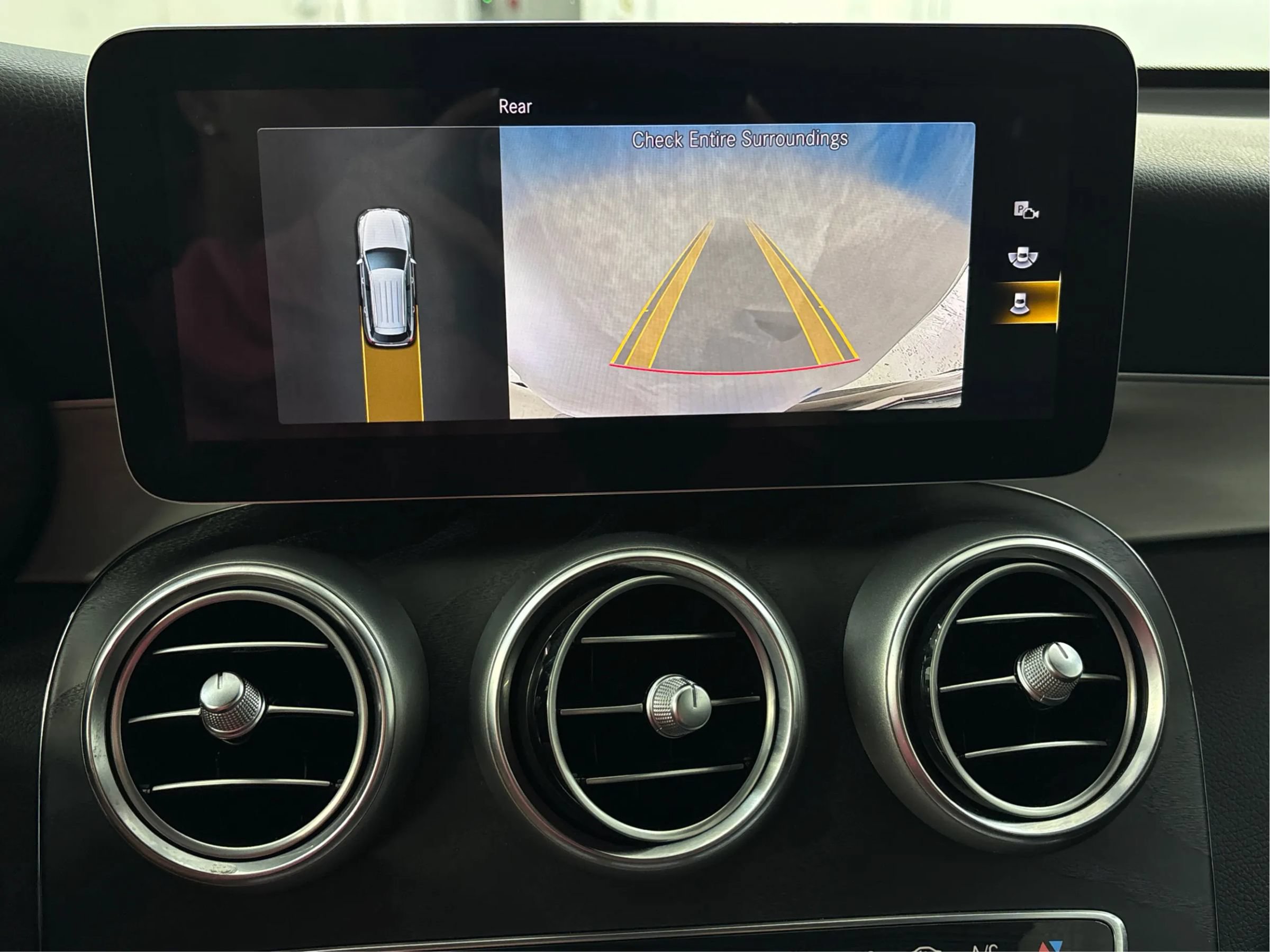 Used 2021 Mercedes-Benz GLC 300 4MATIC image 34