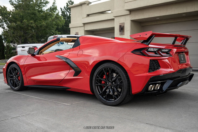 Used 2023 Chevrolet Corvette Stingray Premium Conv w/ Z51 Performance Package RWD image 6