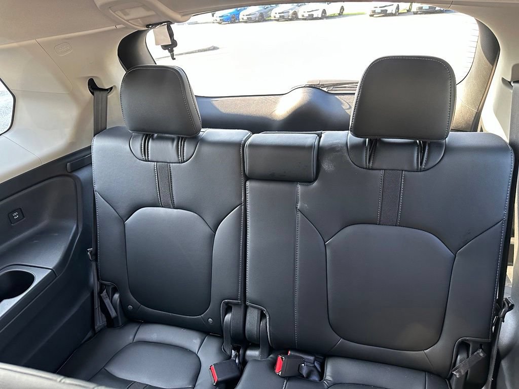 Used 2025 Honda Pilot EX-L image 18