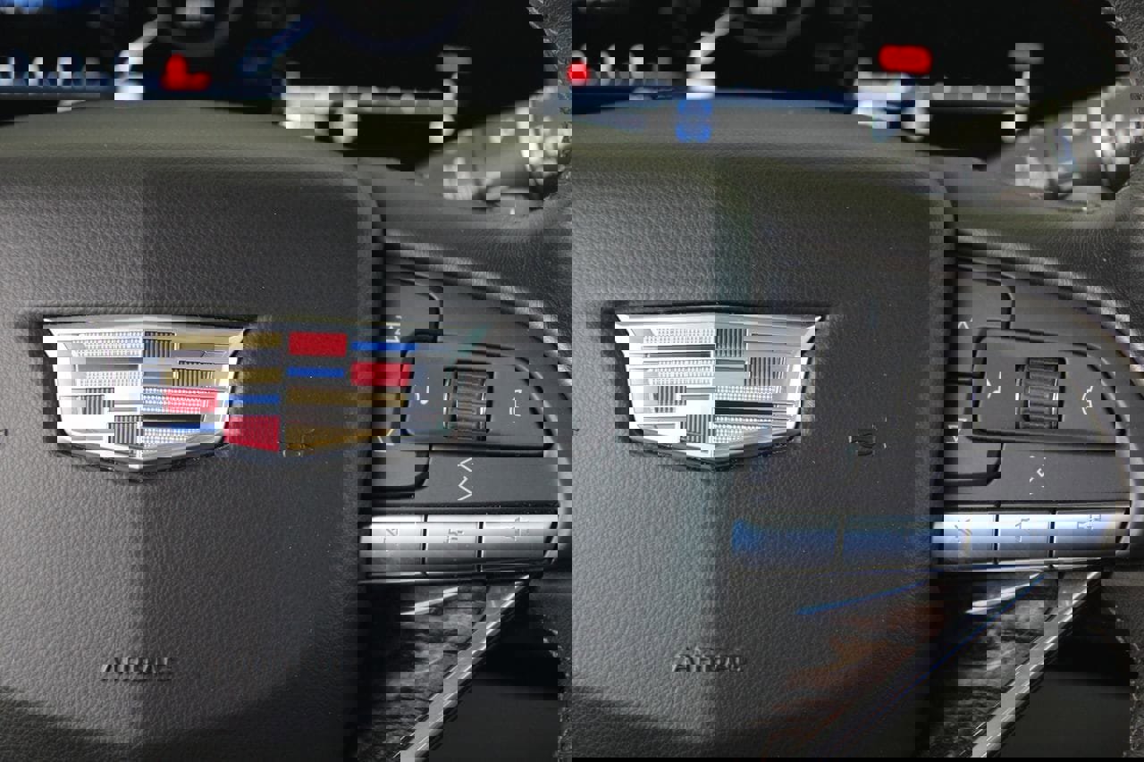 Used 2021 Cadillac Escalade Premium Luxury w/ Driver Assist Tech Package AWD/4WD image 37