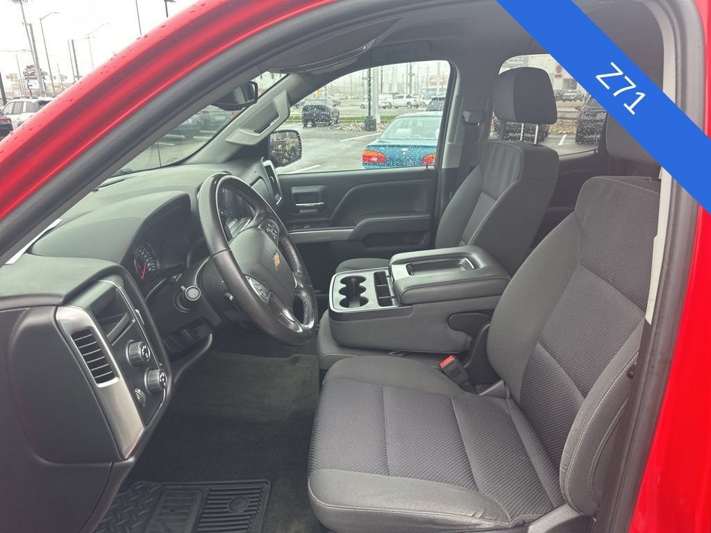 Used 2018 Chevrolet Silverado 1500 LT AWD/4WD image 9