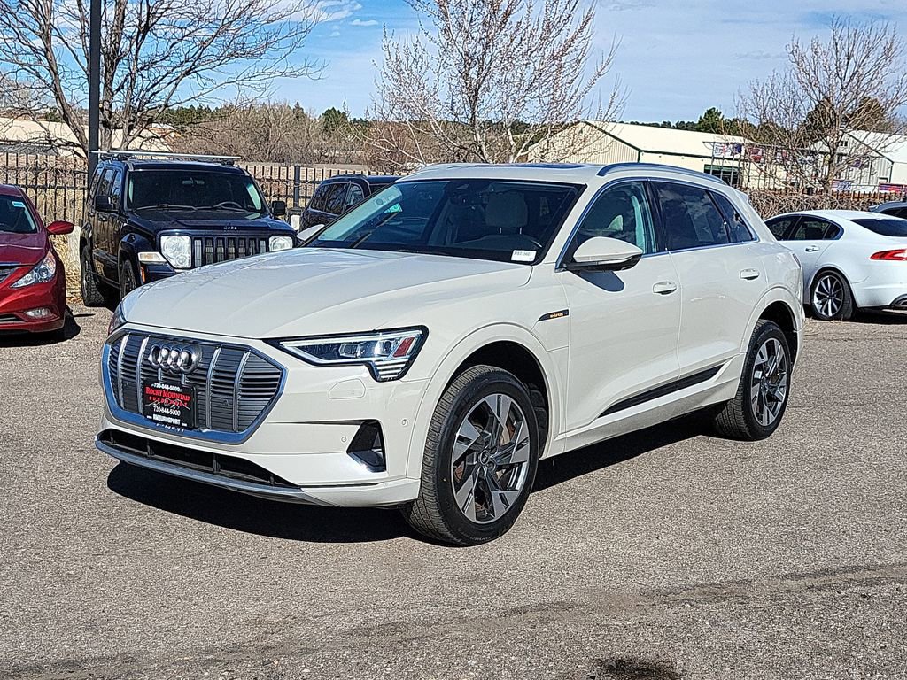 Used 2021 Audi e-tron Premium Plus w/ Premium Plus Package AWD/4WD image 8