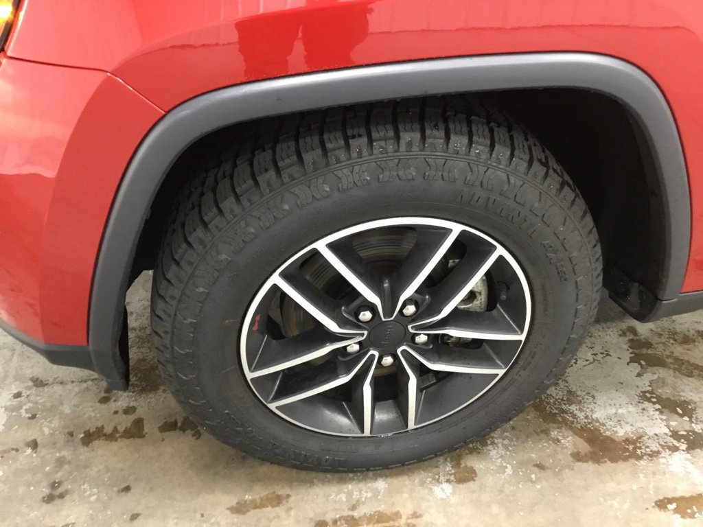 Used 2021 Jeep Grand Cherokee Trailhawk AWD/4WD image 4