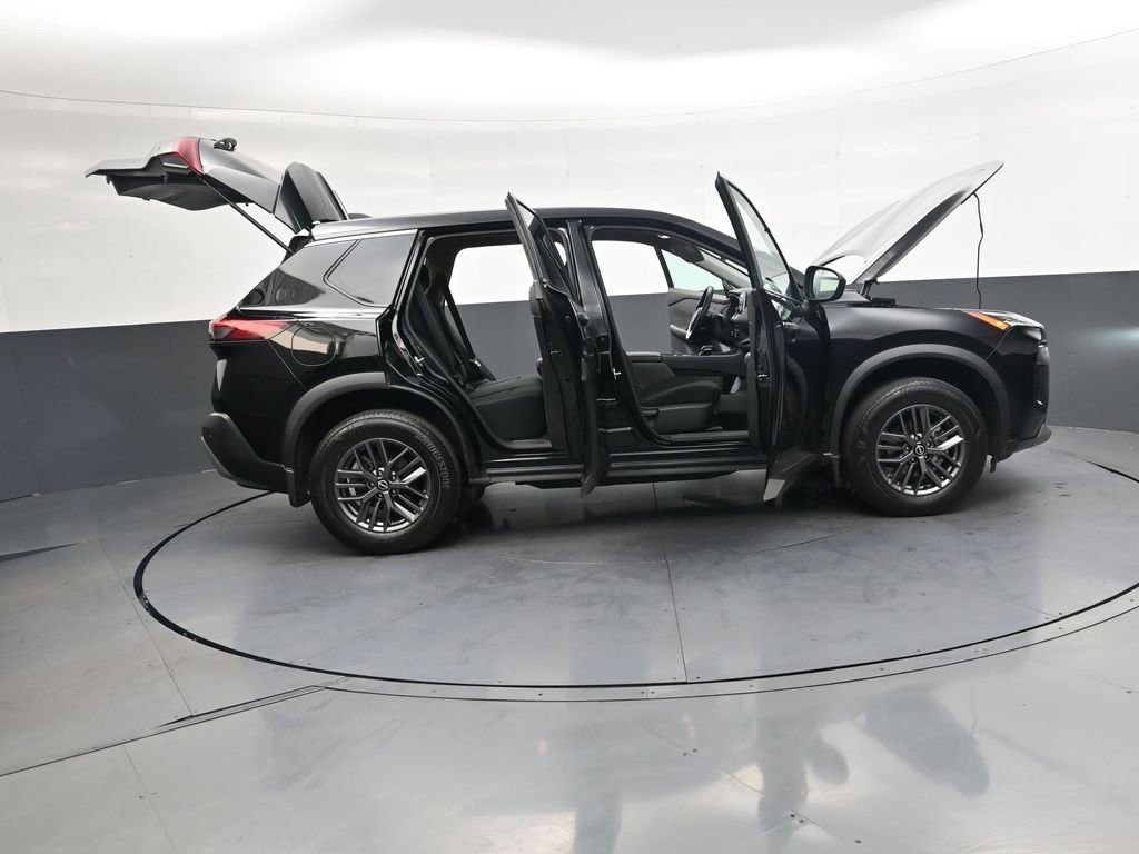 Used 2023 Nissan Rogue S FWD image 47
