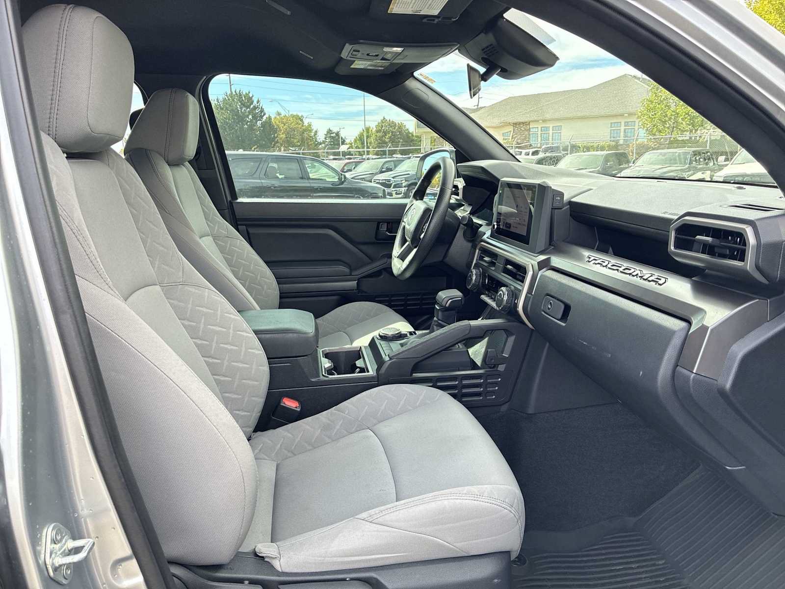 Used 2024 Toyota Tacoma SR5 AWD/4WD image 24