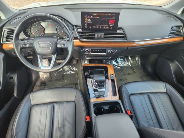 Used 2023 Audi Q5 2.0T Premium w/ Convenience Package image 22