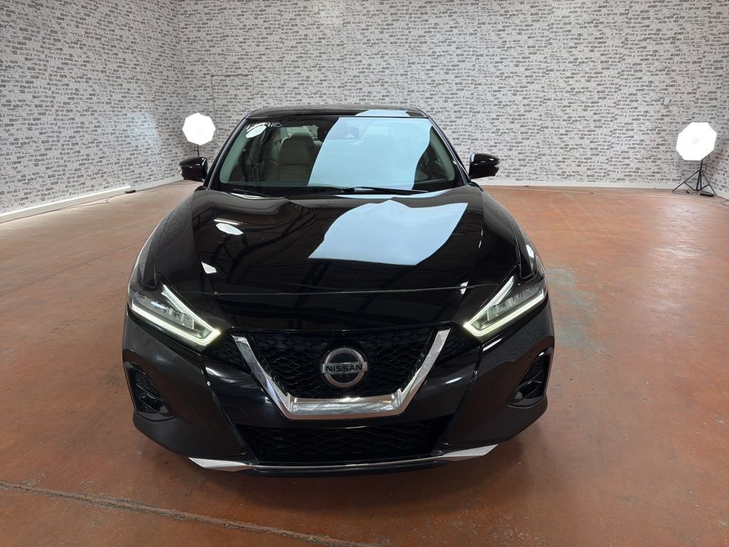 Used 2022 Nissan Maxima Platinum w/ Sport Mat Group FWD image 2