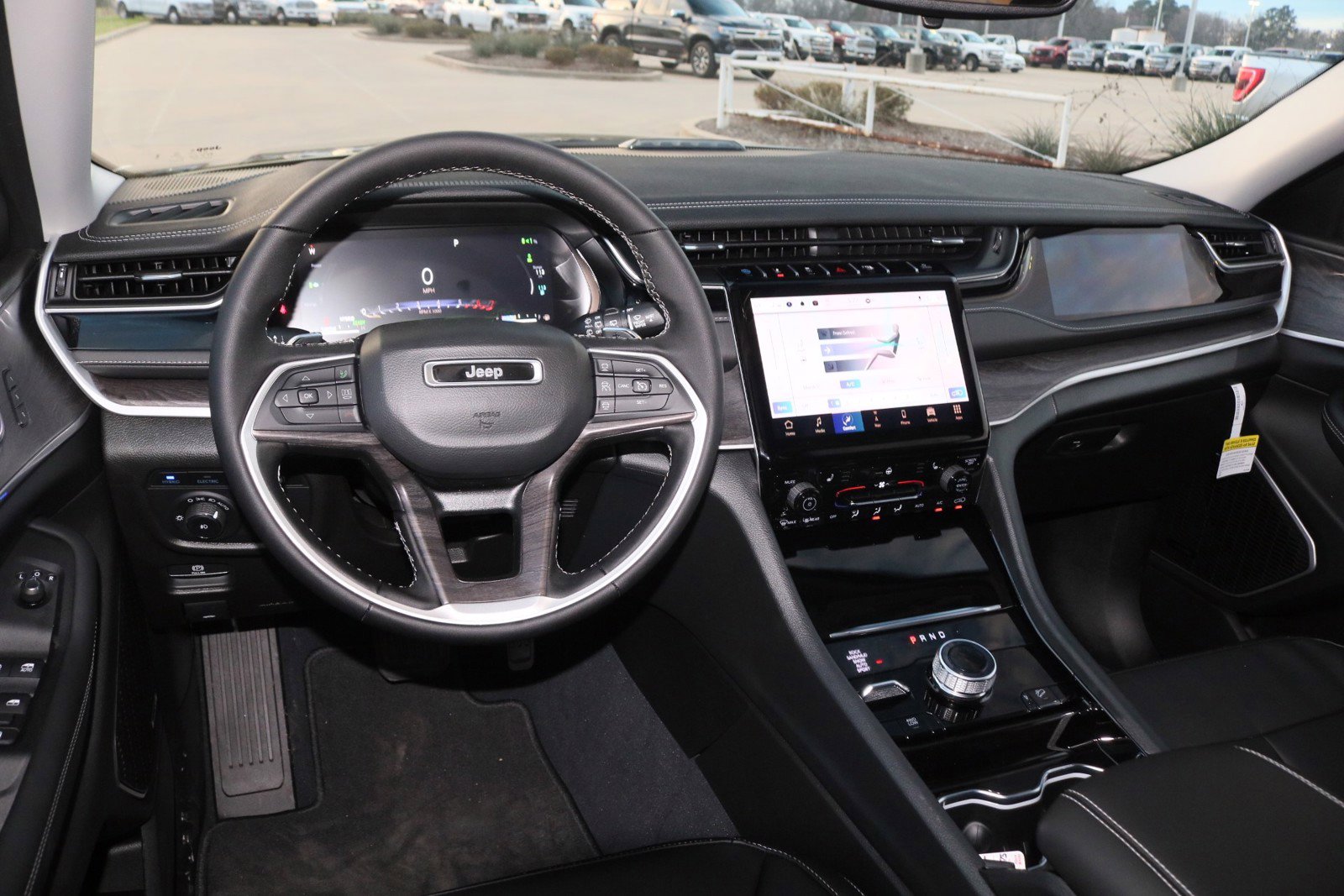 New 2023 Jeep Grand Cherokee 4WD 4xe image 10