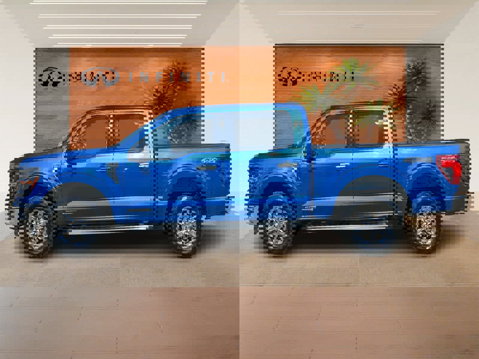 Used 2024 Ford F150 XLT w/ Mobile Office Package image 4