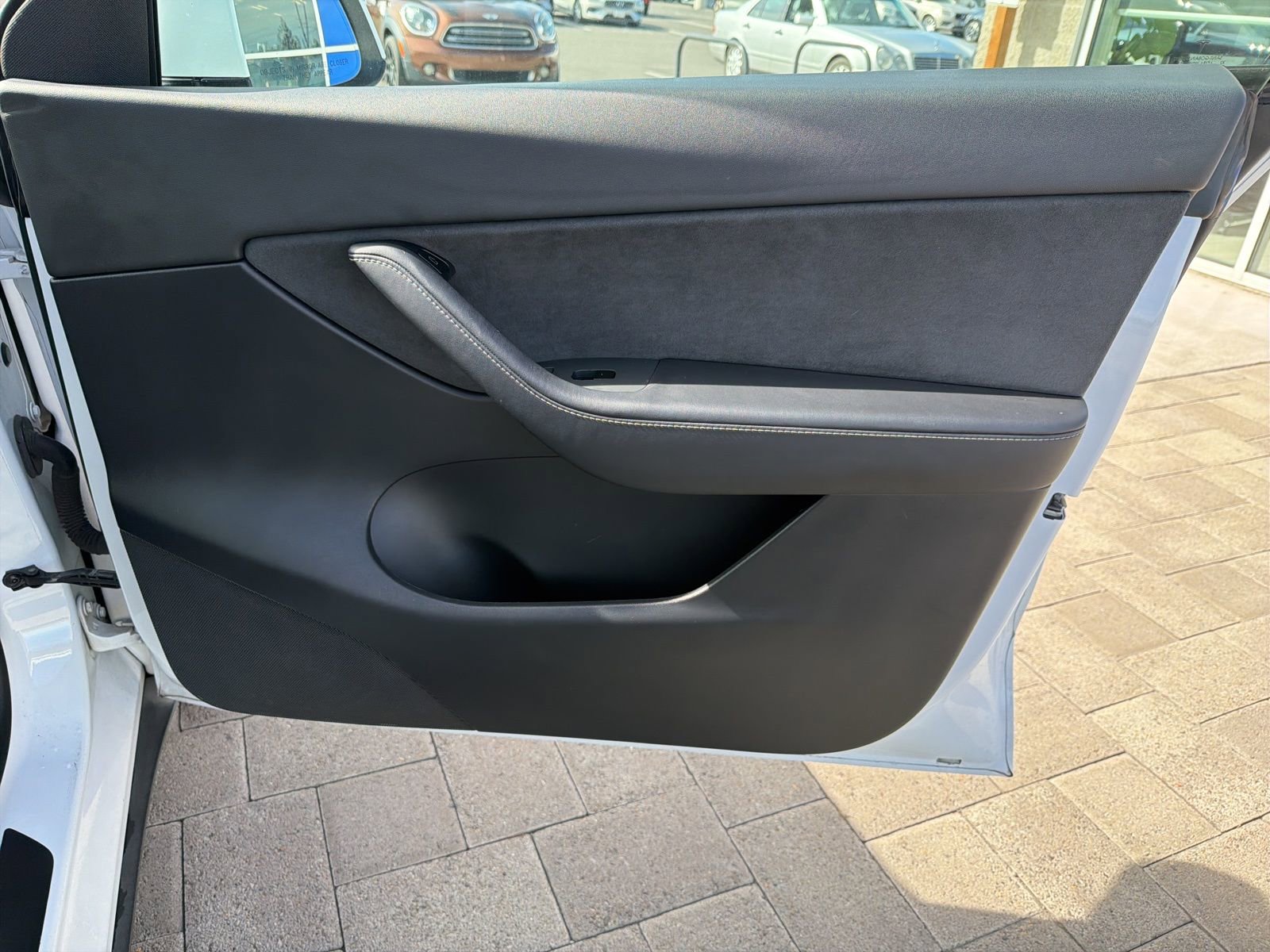 Used 2021 Tesla Model Y Standard Range image 25