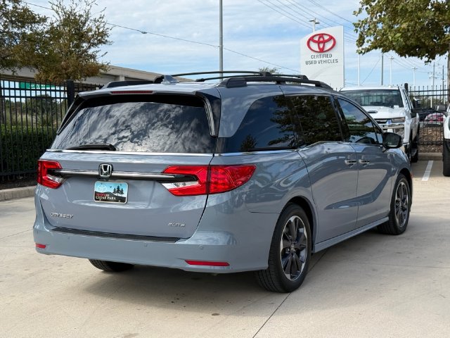 Used 2023 Honda Odyssey Elite image 4