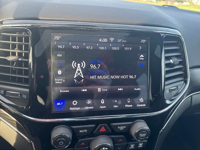 Used 2020 Jeep Grand Cherokee Limited image 36