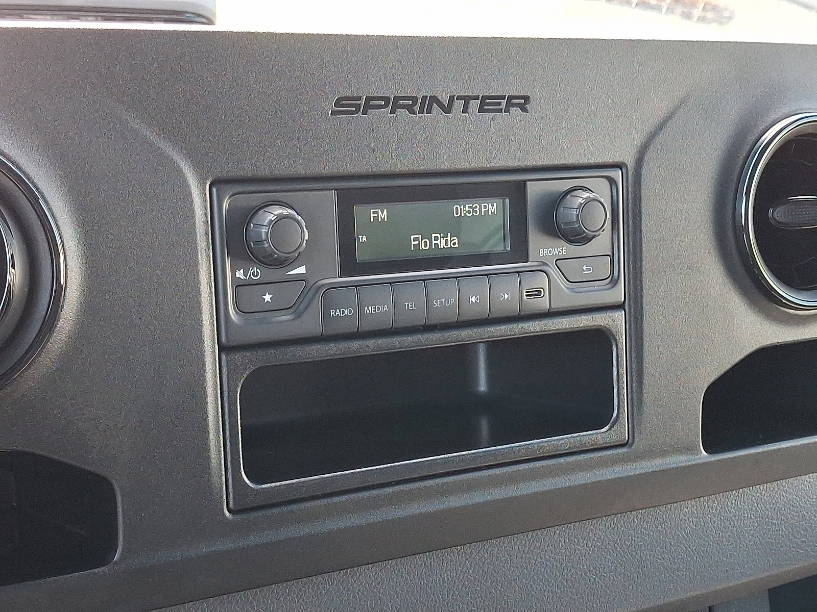 Used 2025 Mercedes-Benz Sprinter 2500 image 17