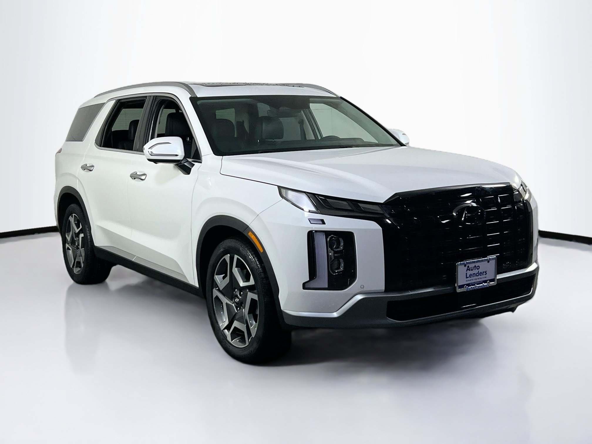 Used 2023 Hyundai Palisade SEL w/ Premium Package AWD/4WD image 3