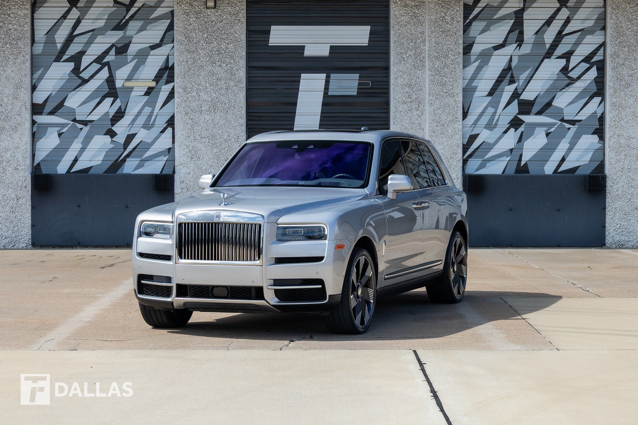 Used 2020 Rolls-Royce Cullinan AWD/4WD image 5