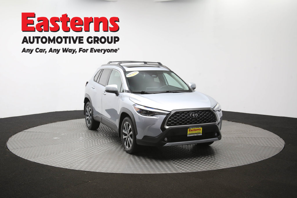 Used 2023 Toyota Corolla Cross XLE AWD/4WD image 54