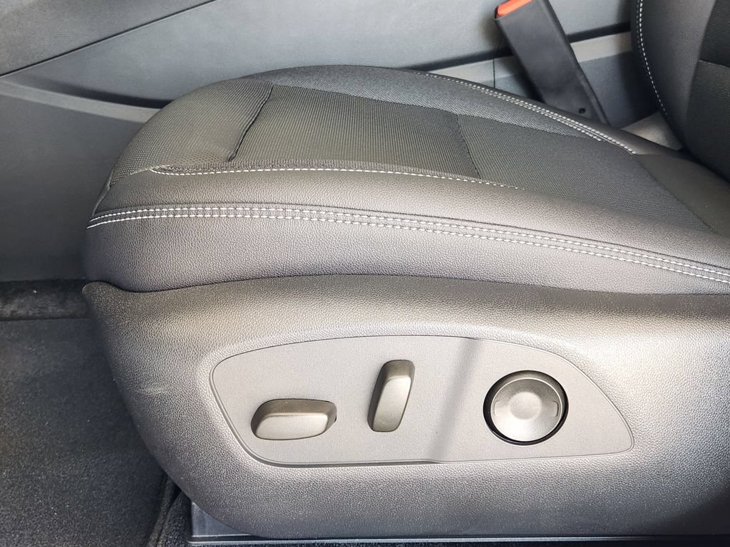 New 2025 Chevrolet Blazer EV LT FWD image 19
