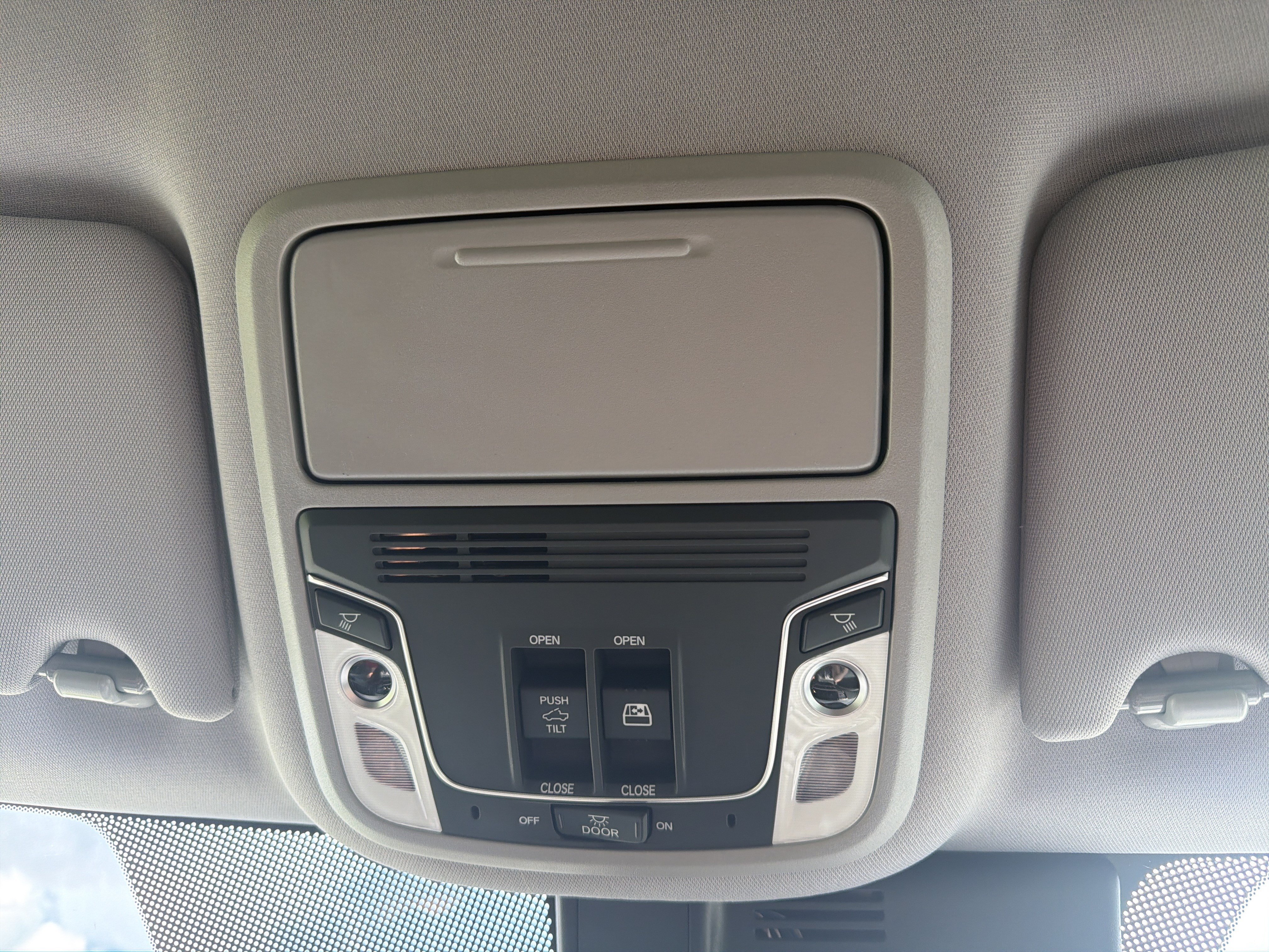 Certified 2025 Honda Ridgeline RTL image 34