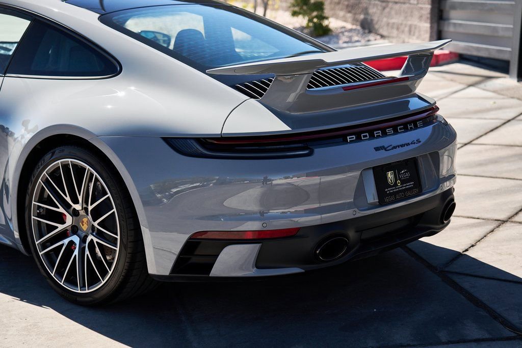 Used 2024 Porsche 911 Carrera 4S w/ Premium Package image 8