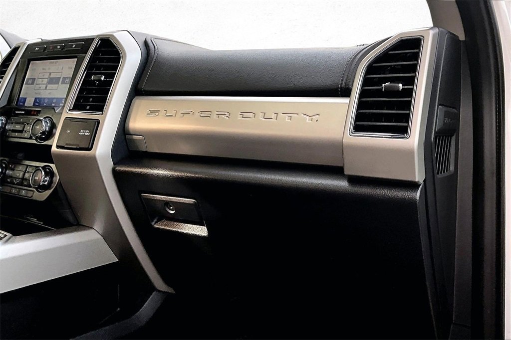 Used 2020 Ford F250 Lariat image 27