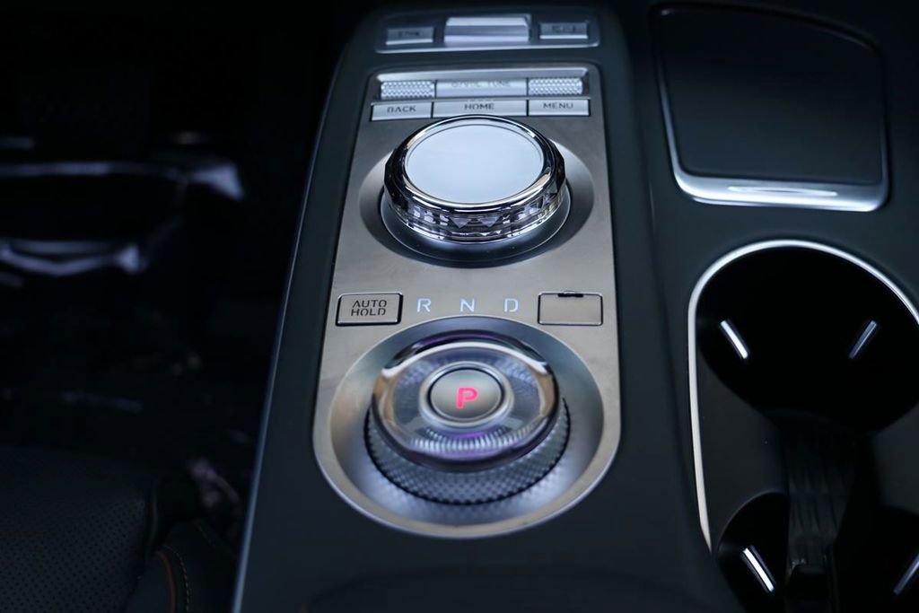 Used 2023 Genesis GV70 2.5T w/ Advanced Package image 31