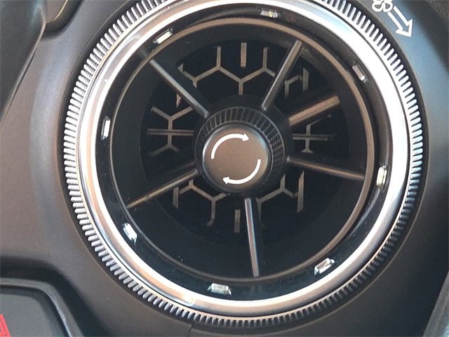 Used 2020 Chevrolet Camaro LT image 21