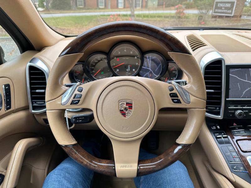 Used 2011 Porsche Cayenne AWD/4WD image 26